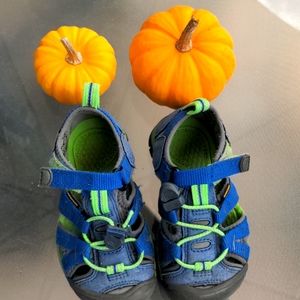 KEEN sandals toddler 8